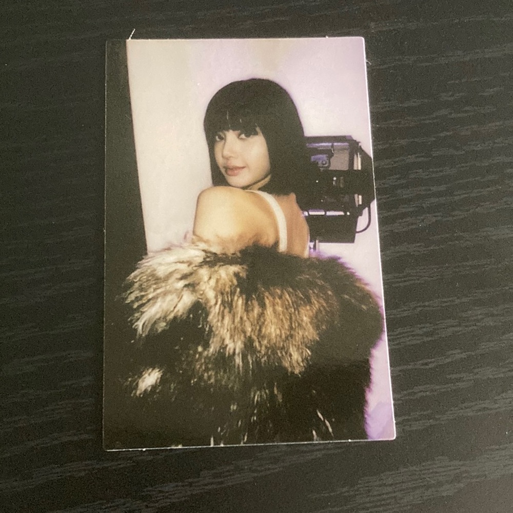 blackpink lisa official photocard